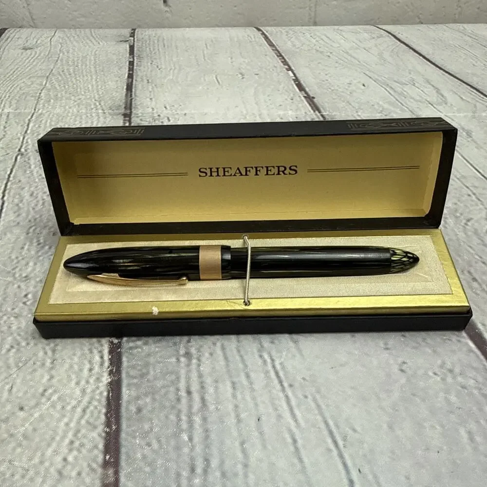 Vintage Sheaffer Fountain Pen Striated Green Nib #5 Feather Touch With Box